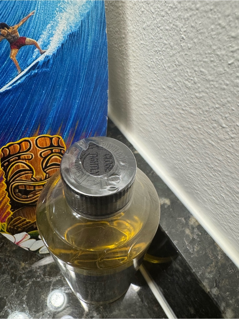 AROMA360 Blue Amber Iris Oud Wood Home Fragrance - Blue 500ml - Picture 3 of 5